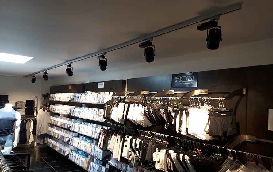 Clothing Shops of LED Track Spot Lights in Europe Countries